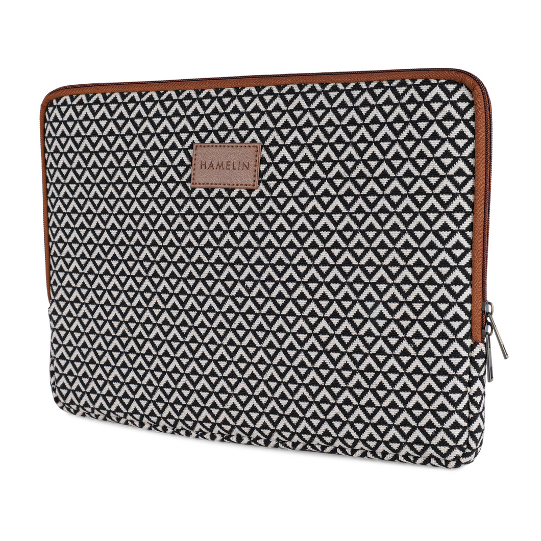 Zeus Macbook Sleeve / Laptop Sleeve (Orca Zipped)