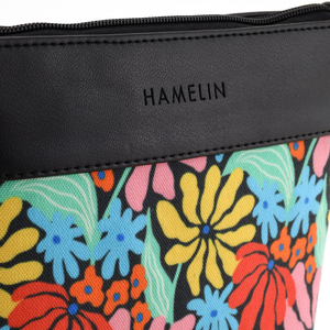 Essentials Travel Pouch (Vibrant Daisies)