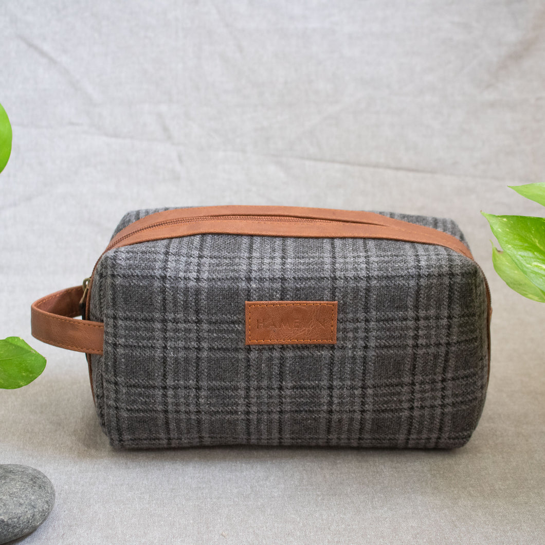 Tweed DOPP Kit for Men (Mink Grey Twill)